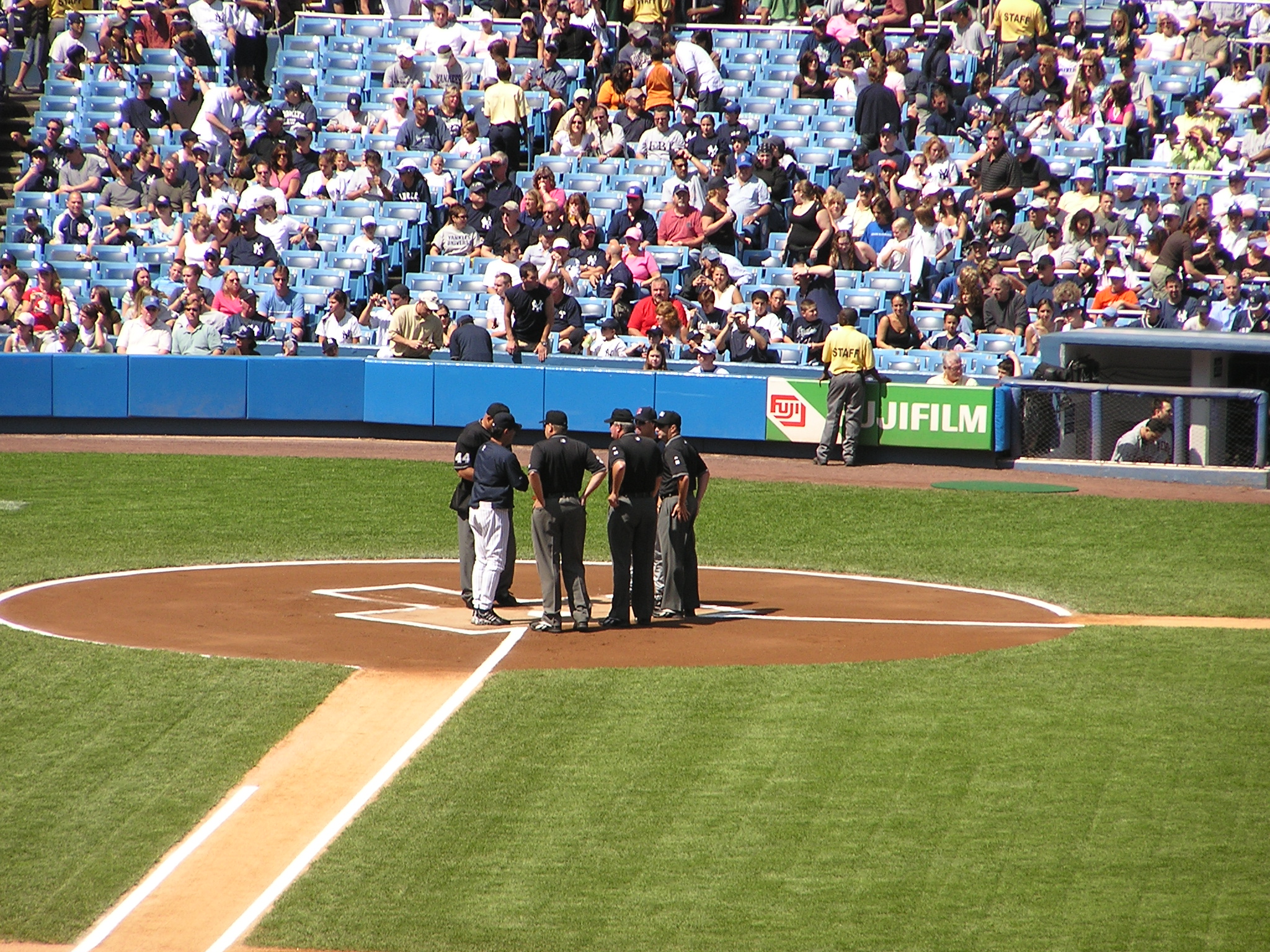 Exchanging the Line Up cards at The Stadium